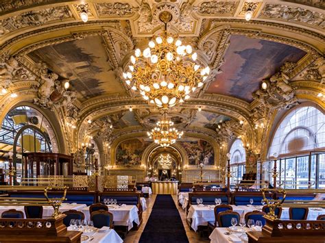 We found the BEST restaurant in Paris